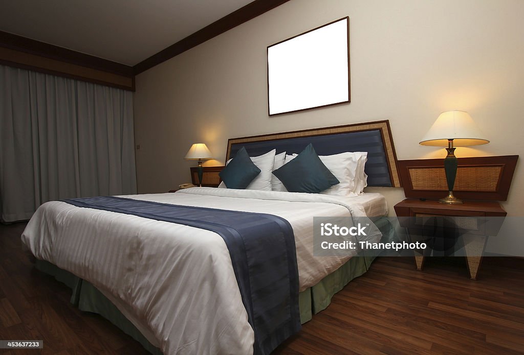 Camera da letto - Foto stock royalty-free di Accogliente