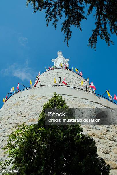 Statua Della Madonna - Fotografie stock e altre immagini di Albero - Albero, Antico - Vecchio stile, Beirut