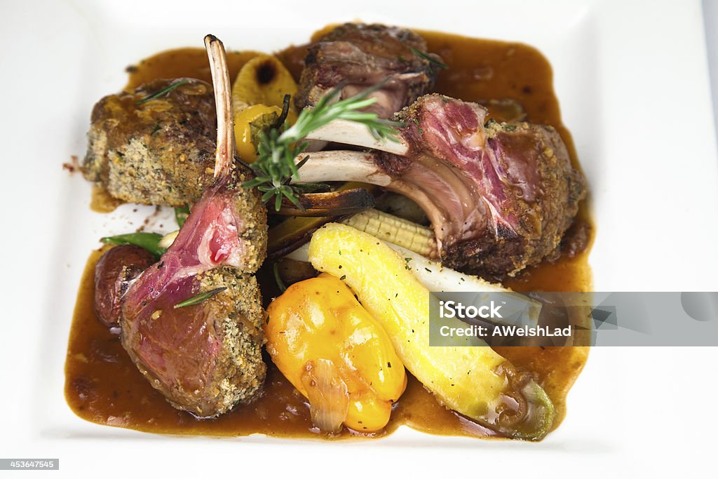 Хвостовик ягненка с овощами - Стоковые фото Баранина - мясо роялти-фри