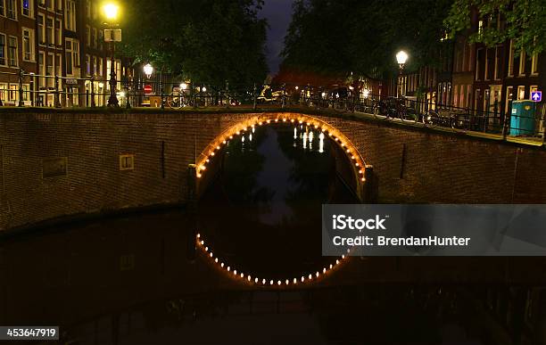 Photo libre de droit de Arch Dessus De Leau banque d'images et plus d'images libres de droit de Amsterdam - Amsterdam, Arc - Élément architectural, Architecture