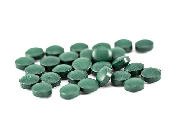 spirulina 정제 - spirulina bacterium green vitamin pill medicine 뉴스 사진 이미지