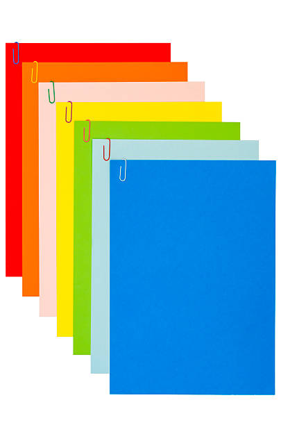 rainbow канцтовары с бумагой клипы 04 - paper clip note pad file document стоковые фото и изображения