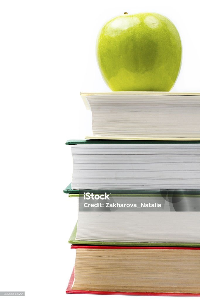 Material escolar em sala de aula com livros e Maçã - Royalty-free Alimentação Saudável Foto de stock