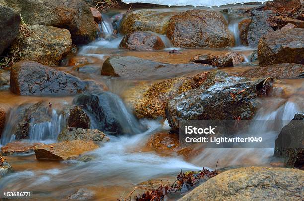 Rocky Mountains Stream Stockfoto und mehr Bilder von Bach - Bach, Bildhintergrund, Extremlandschaft