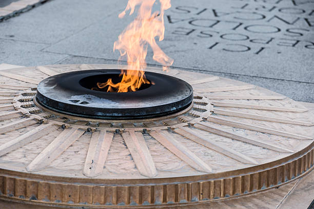 istock Tomb of the Unknown Soldier in Paris 453727749