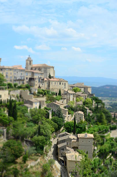 istock Gordes - United Kingdom 453733631