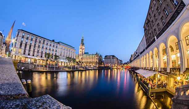 istock Hamburg, city center 453739487