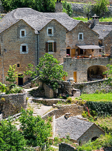 istock Gorges du Tarn, village 453755813