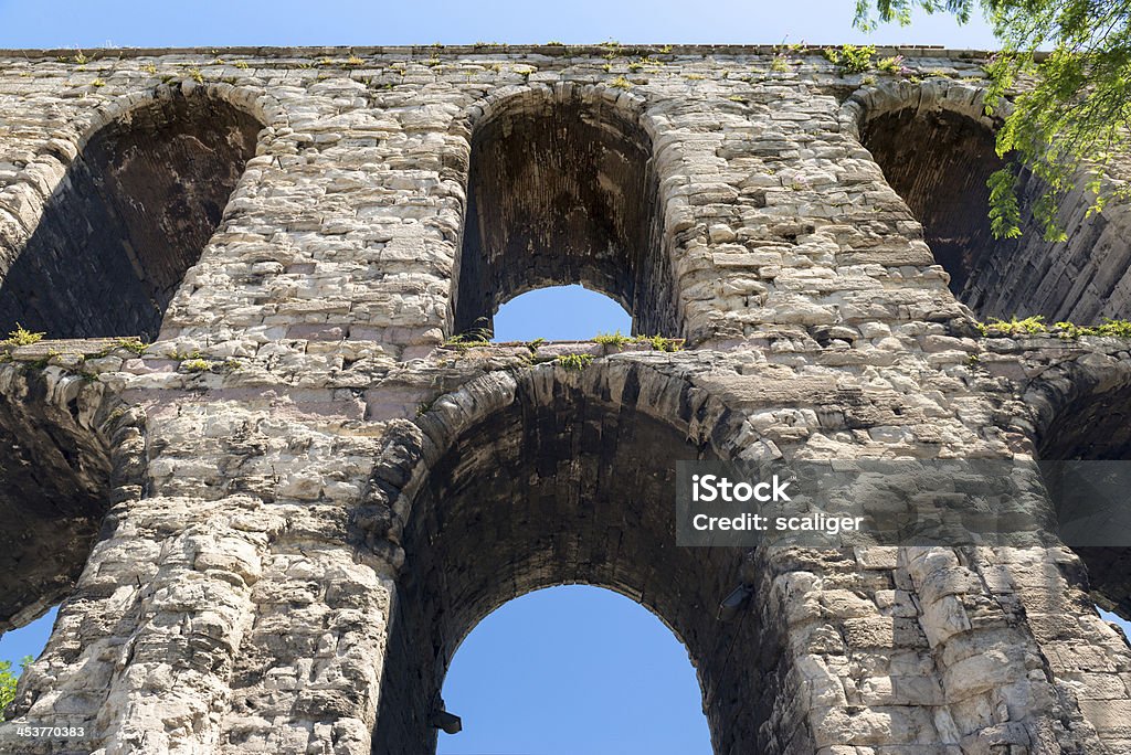 Aqueduc de Valens à Istanbul, en Turquie - Photo de Antique libre de droits