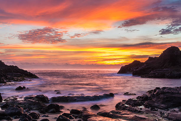 istock Halona Cove Sunrise 4 453778207