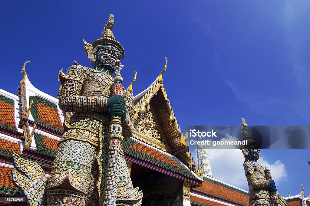 Emerald Buddha Temple - Zbiór zdjęć royalty-free (Architektura)