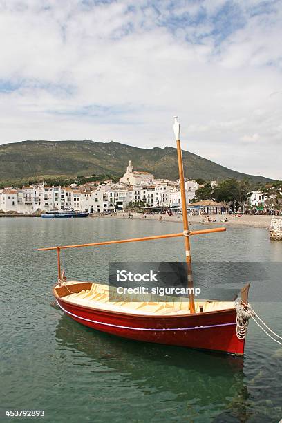 Photo libre de droit de Magnifique Village De Cadaqués banque d'images et plus d'images libres de droit de Cadaqués