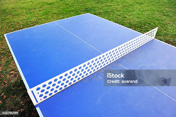 プロのテニス公園の屋外のテーブル - テーブルのストックフォトや画像を多数ご用意 - テーブル, 卓球, ネット