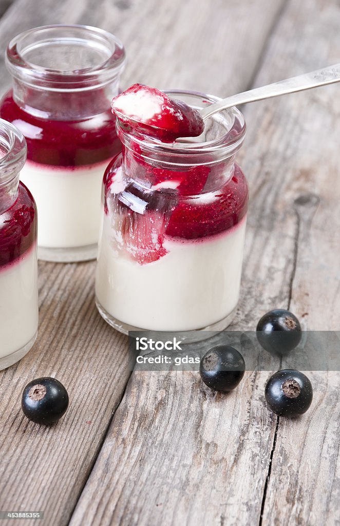 Panna cotta na Colher - Royalty-free Alimentação Saudável Foto de stock