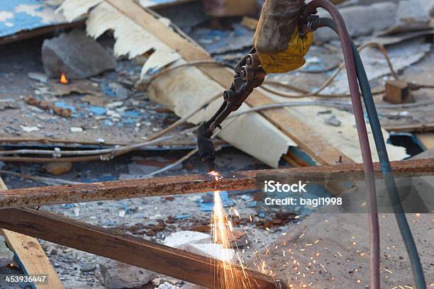 De Soldadura Foto de stock y más banco de imágenes de Acero - Acero, Agujero, Calor