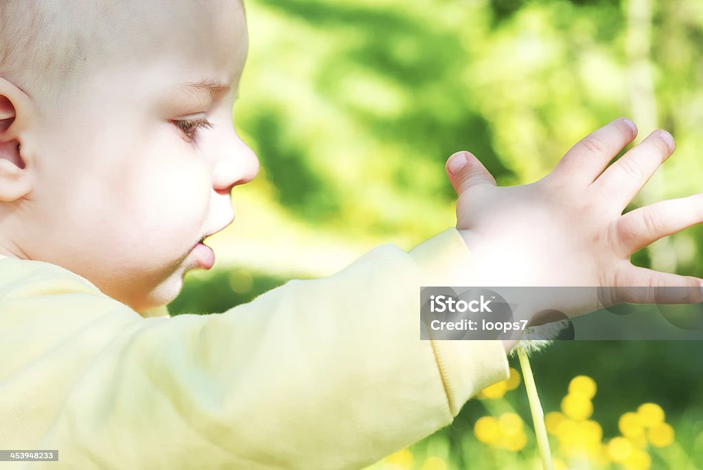 Pequeno Bebê Menino - Foto de stock de 2-5 meses royalty-free