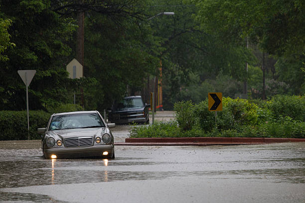 istock Running Car Partially Submerged 453975777