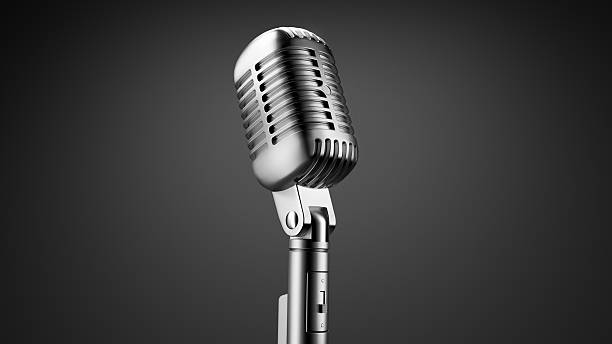 microfono vintage - microphone retro revival old fashioned isolated foto e immagini stock