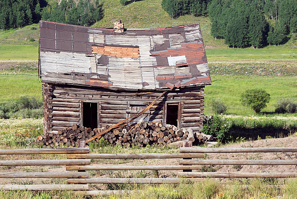 istock Old log cabin in the Rocky Mountains. 453981207