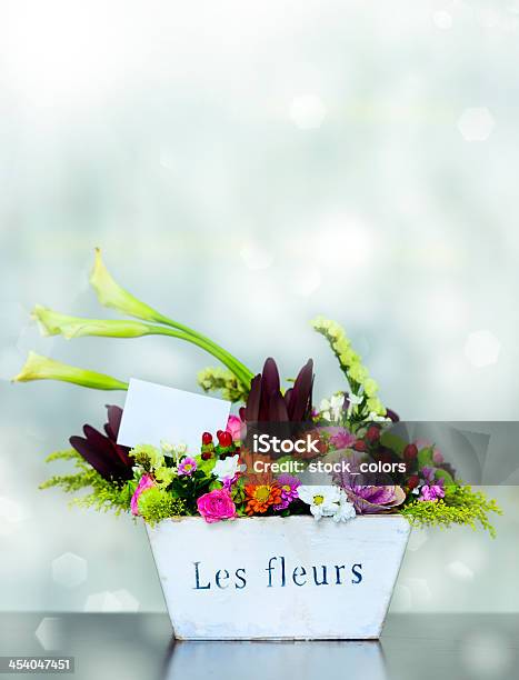 Blumenschmuck Stockfoto und mehr Bilder von Blume - Blume, Blumenbouqet, Blumenschmuck