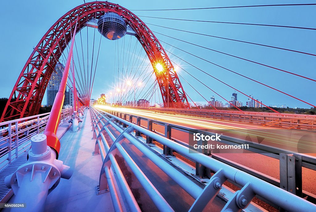 Pintoresca puente, el mirador, restaurante ellipsoid. Moscú - Foto de stock de Agua libre de derechos