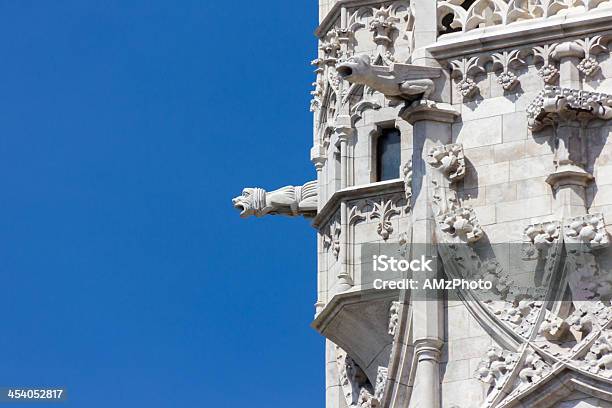 Medieval Gárgula - Fotografias de stock e mais imagens de Azul - Azul, Branco, Budapeste