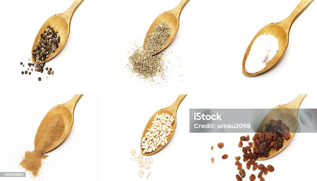 spoons con diferentes ingredientes - Foto de stock de Alimento libre de derechos