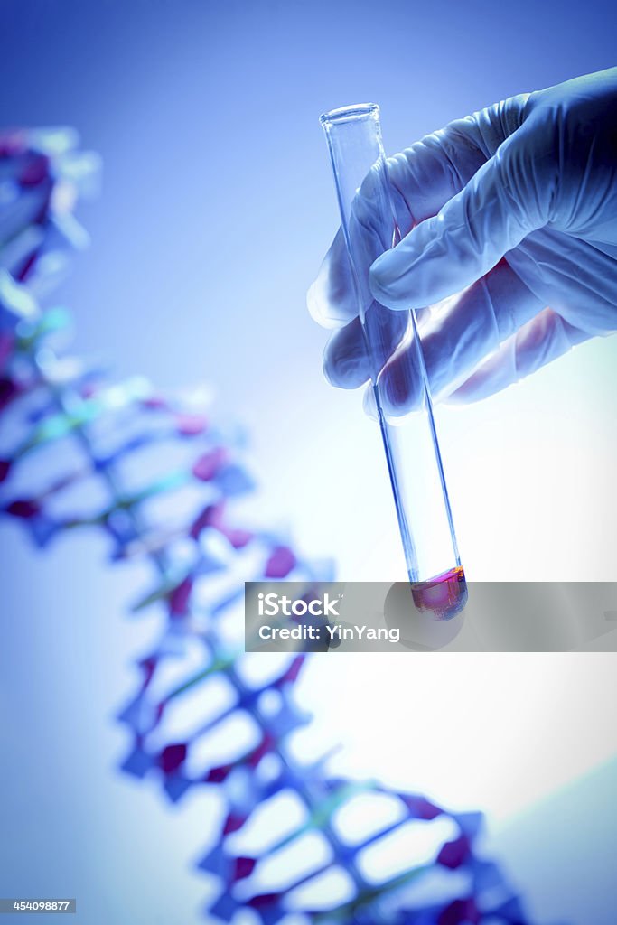 Projet de génome d'ADN prélèvement génétique lieu dans le Tube à essai - Photo de Laboratoire libre de droits