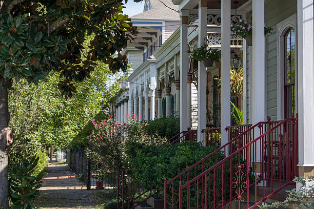 istock new orleans, residential neighborhood 454100007