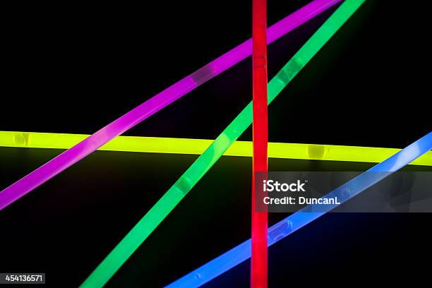 Glow Stick Stockfoto und mehr Bilder von Leuchtstab - Leuchtstab, Beleuchtet, Blau