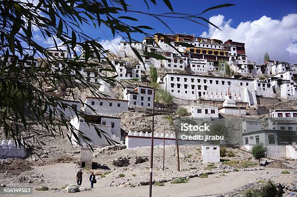 Thiksay Monastery - zdjęcia stockowe i więcej obrazów Alpinizm - Alpinizm, Architekt, Architektura