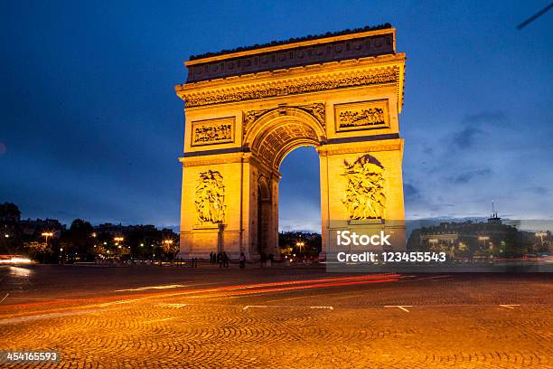 Arco Do Triunfo Arco Do Triunfo Paris França - Fotografias de stock e mais imagens de Amarelo - Amarelo, Anoitecer, Arco - Caraterística arquitetural