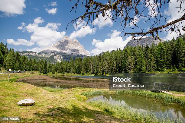 Lago De Misurina Foto de stock y más banco de imágenes de Aire libre - Aire libre, Alpes Dolomíticos, Alpes Europeos