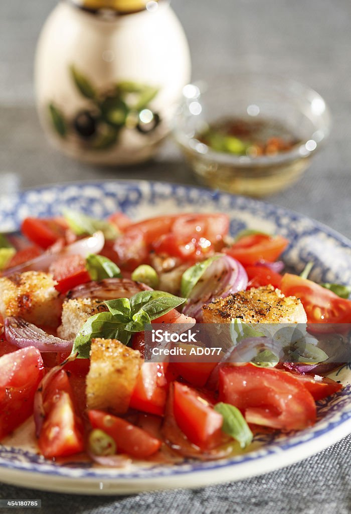 Rustikal-Tomaten-Salat - Lizenzfrei Abnehmen Stock-Foto