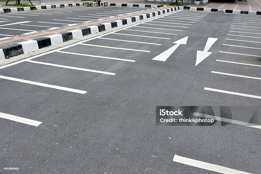 Imagem de estacionamento na estação de trem, Bangcoc, Tailândia - Foto de stock de Amarelo royalty-free