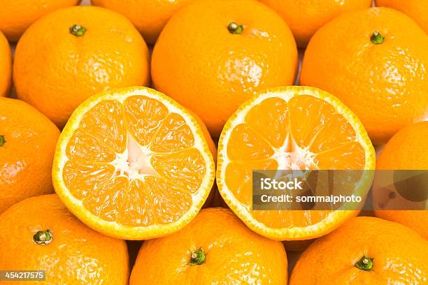 Reife Orangen Stockfoto und mehr Bilder von Erfrischung - Erfrischung, Fotografie, Frische