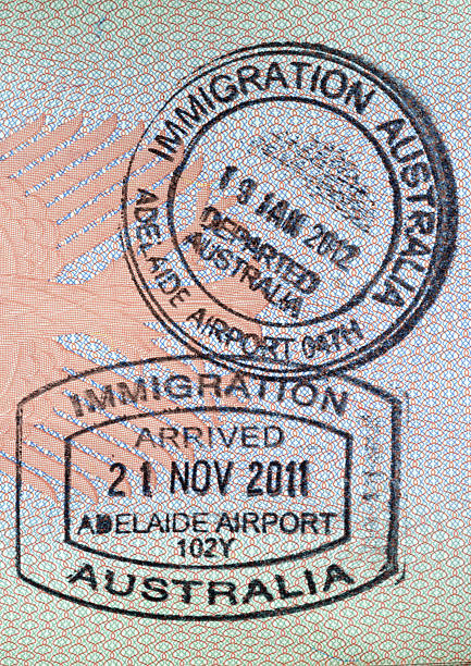 入国ビザのパスポートスタンプ,australia - passport passport stamp usa blank ストックフォトと画像