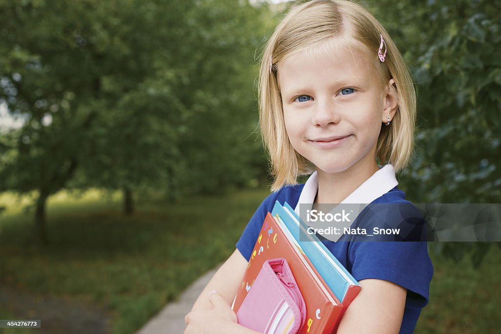 Portrait de mignon Écolière - Photo de Adolescence libre de droits