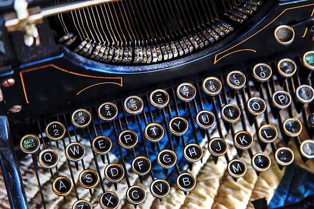 古いタイプライター - typebar typewriter key 1940s style typewriter ストックフォトと画像