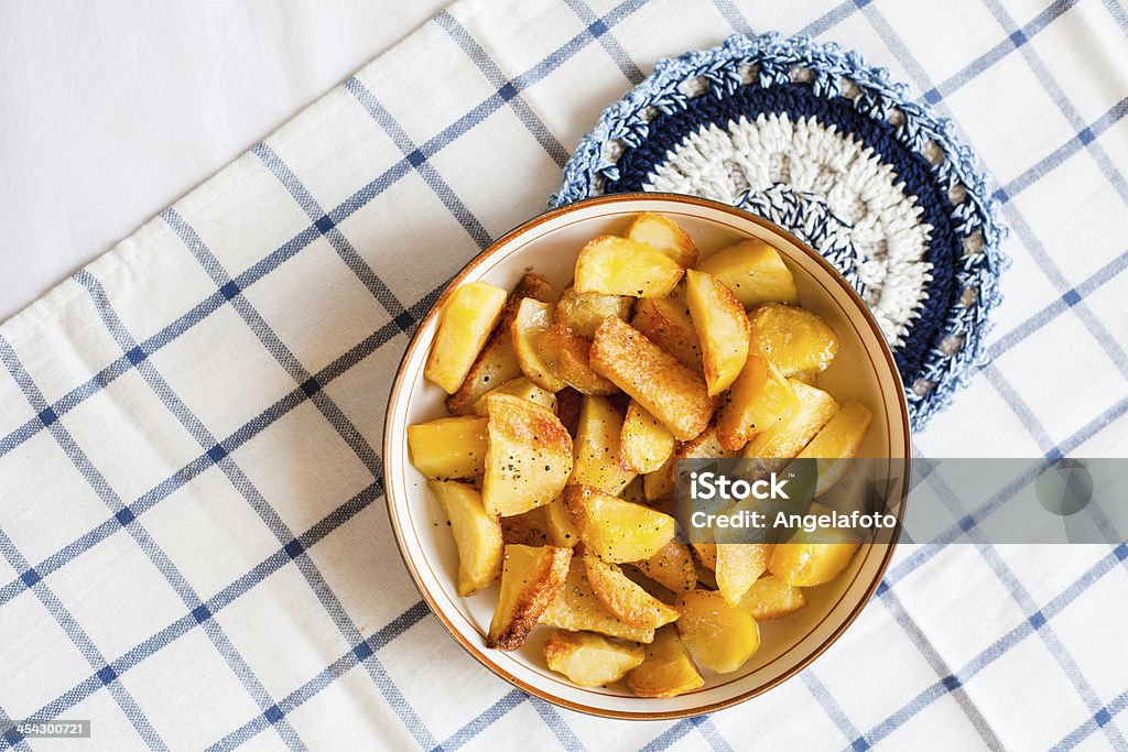 Batatas assadas - Foto de stock de Batata Assada - Batatas Prontas royalty-free