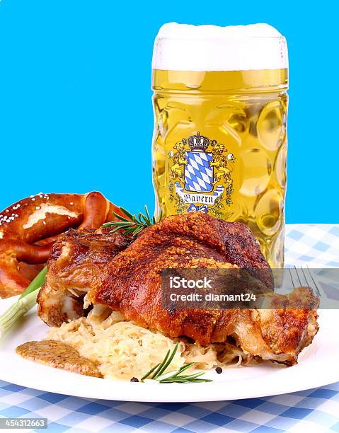 구운 돼지고기 흰빛이 도는 달콤함 머스타드 및 맥주 고기에 대한 스톡 사진 및 기타 이미지 - 고기, 굽기, 독일 문화