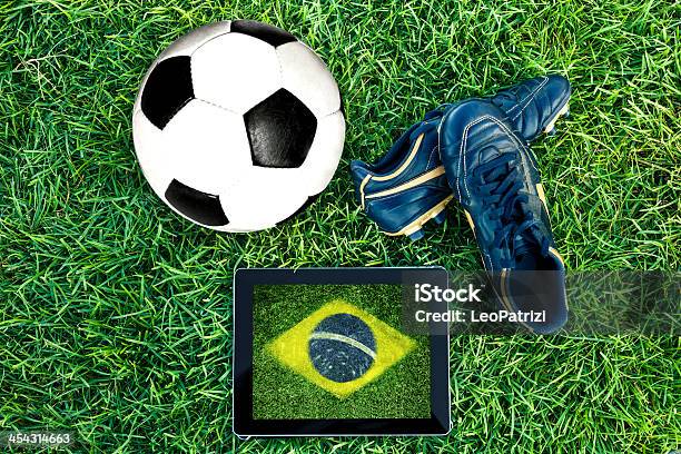 Photo libre de droit de Concepts De Football Drapeau Du Brésil banque d'images et plus d'images libres de droit de Chaussures à crampons - Chaussures à crampons, Football, Balle ou ballon