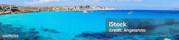 Włochy Sycylia Favignana Island Cala Rossa - zdjęcia stockowe i więcej obrazów Wyspy Egadzkie - Wyspy Egadzkie, Sycylia, Dzień