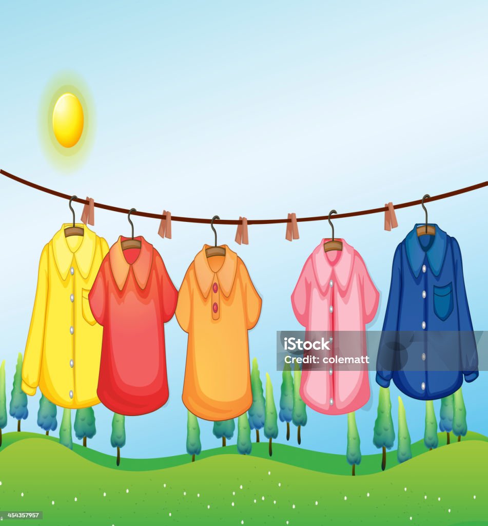 Lavado roupas penduradas sob o sol - Vetor de Material Têxtil royalty-free