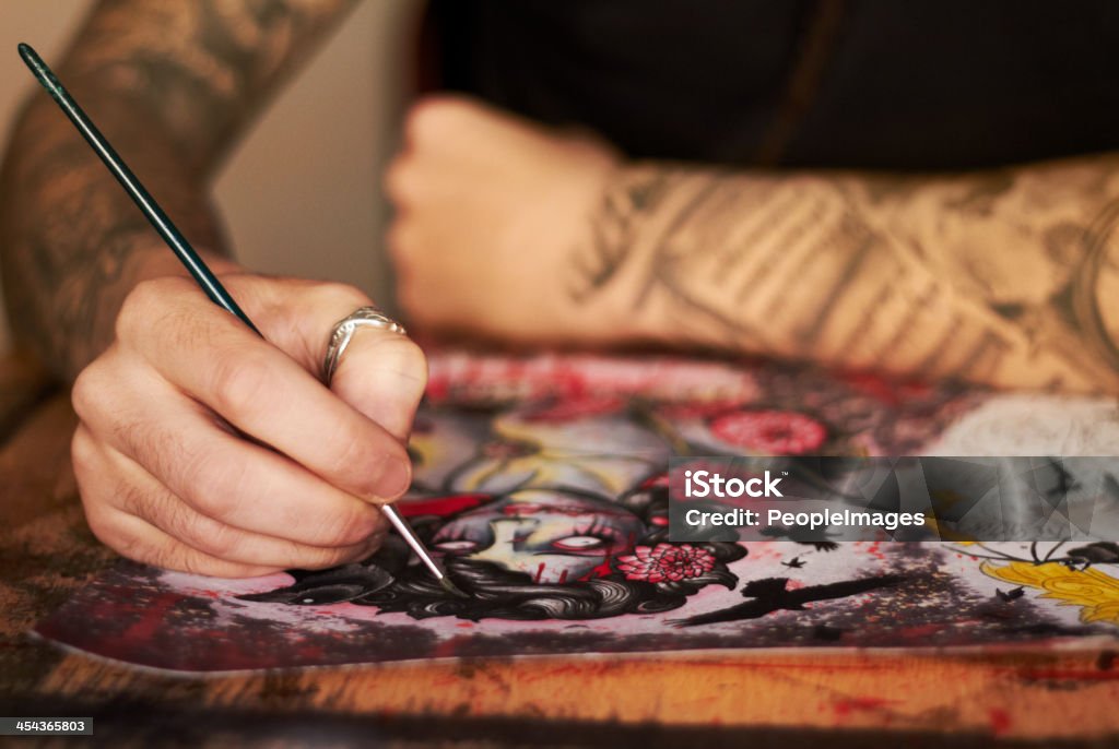 Talent starcza na długo w tworzenie doskonałego Tatuaż - Zbiór zdjęć royalty-free (Artysta)