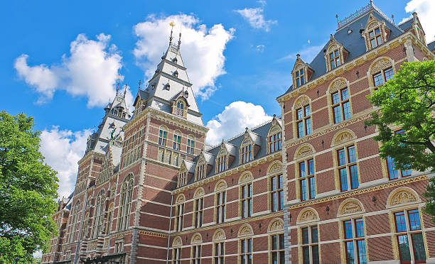 rijksmuseum de amsterdam. países bajos - brick european culture facade famous place fotografías e imágenes de stock
