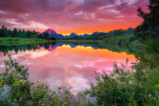 Colorful sunset on the Oxbow Bend of the Snake River in Wyoming