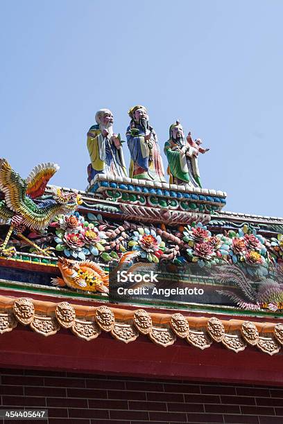 Dalongdong Baoan Temple In Taipei Taiwan Stock Photo - Download Image Now - Ancient, Antiquities, Architecture