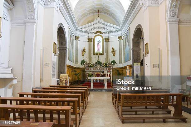 Chiesa Di St Carmine Melfi Basilicata Italia - Fotografie stock e altre immagini di Ambientazione interna
