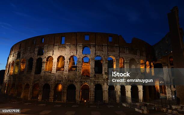 Colosseum — стоковые фотографии и другие картинки Амфитеатр - Амфитеатр, Арка - архитектурный элемент, Археология